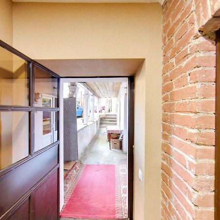 Hostel Pirosmani Tiflis Dış mekan fotoğraf