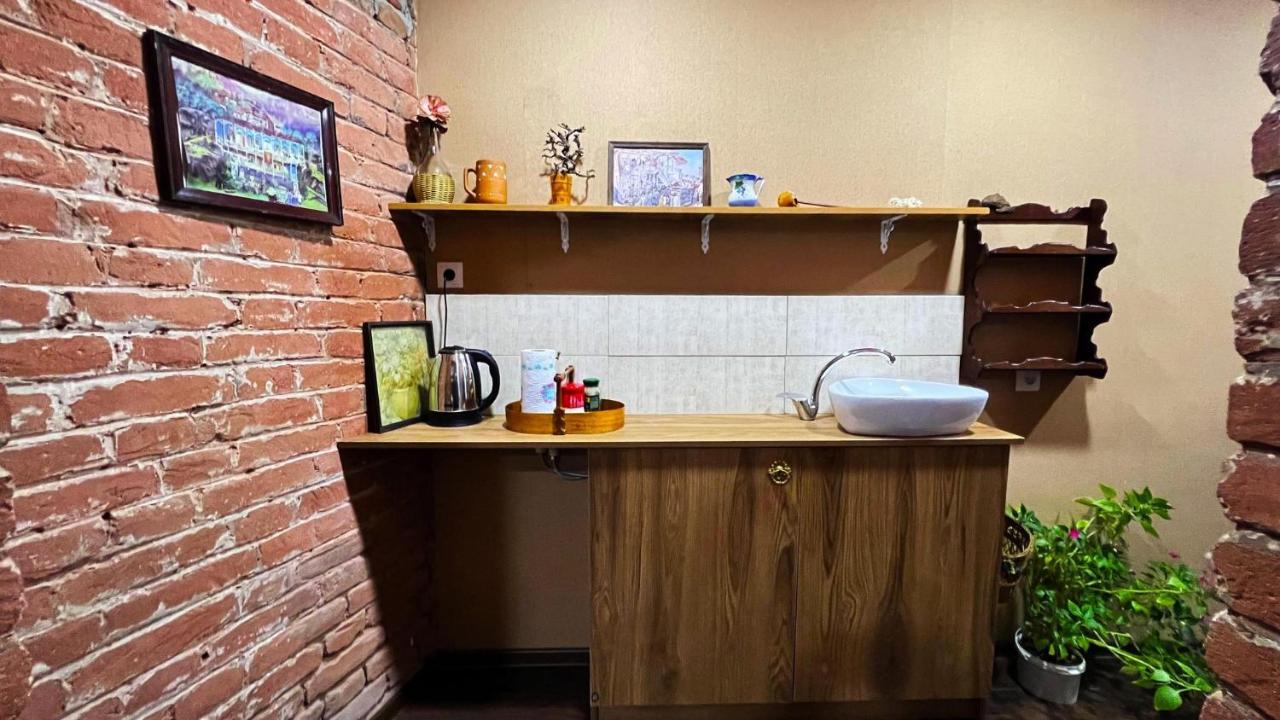 Hostel Pirosmani Tiflis Dış mekan fotoğraf