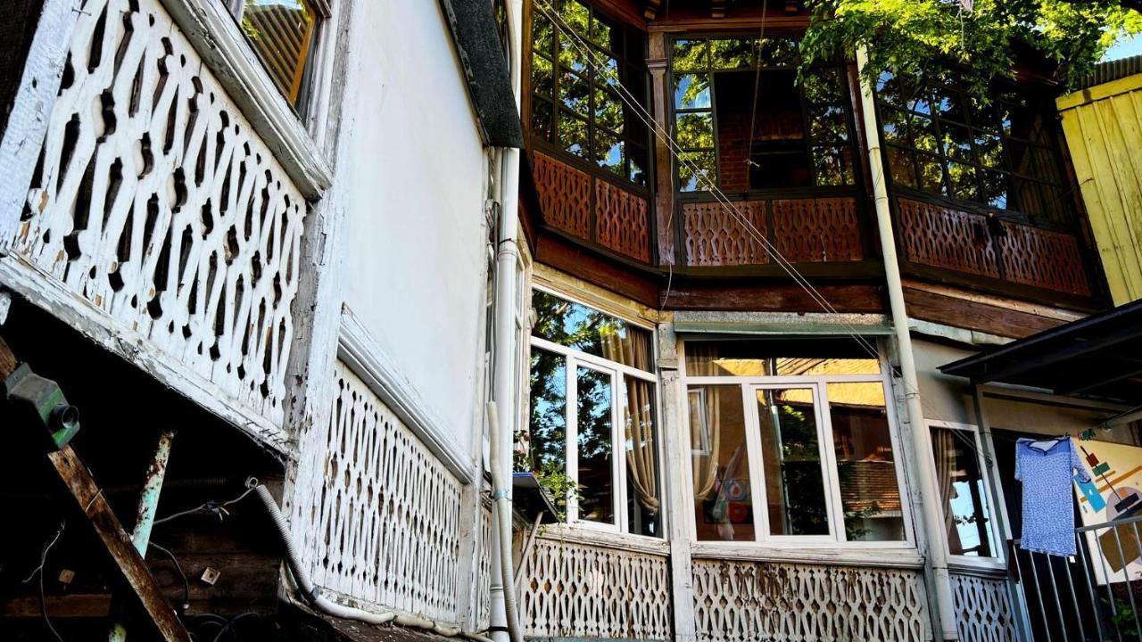 Hostel Pirosmani Tiflis Dış mekan fotoğraf