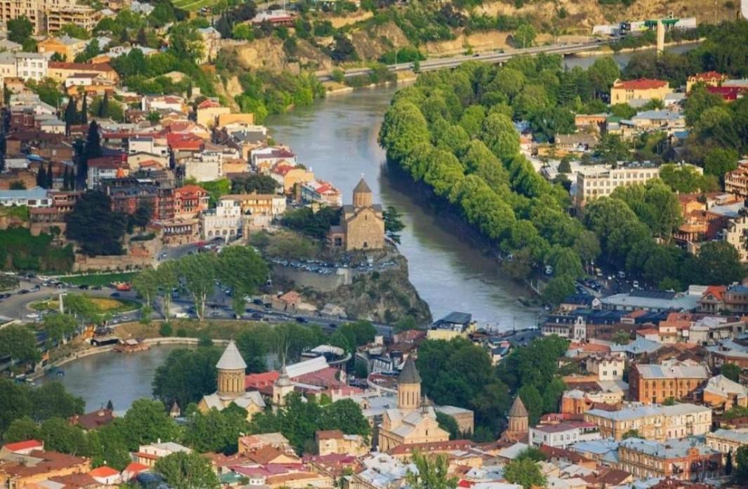 Hostel Pirosmani Tiflis Dış mekan fotoğraf