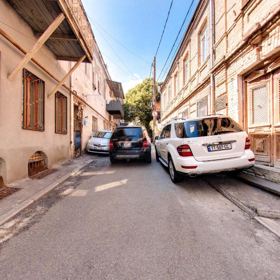 Hostel Pirosmani Tiflis Dış mekan fotoğraf